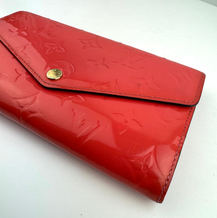 Louis Vuitton Vernis Sarah Wallet