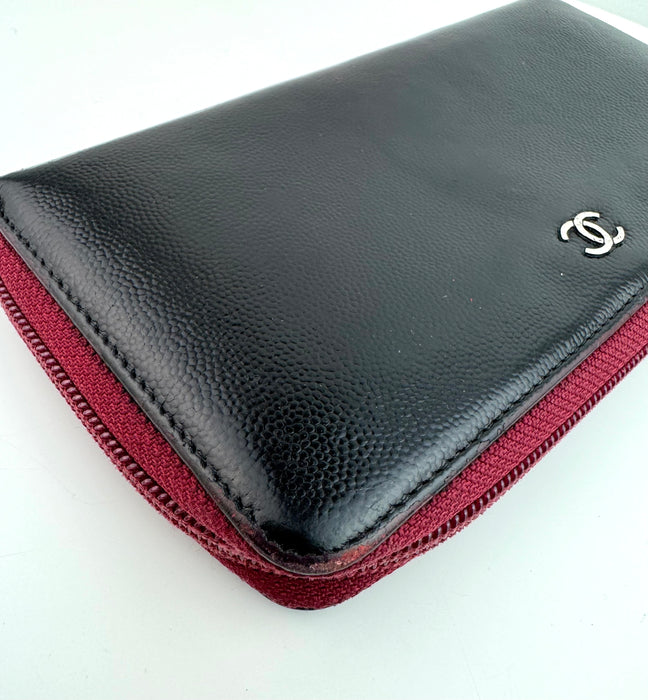 Chanel Zippy Wallet black