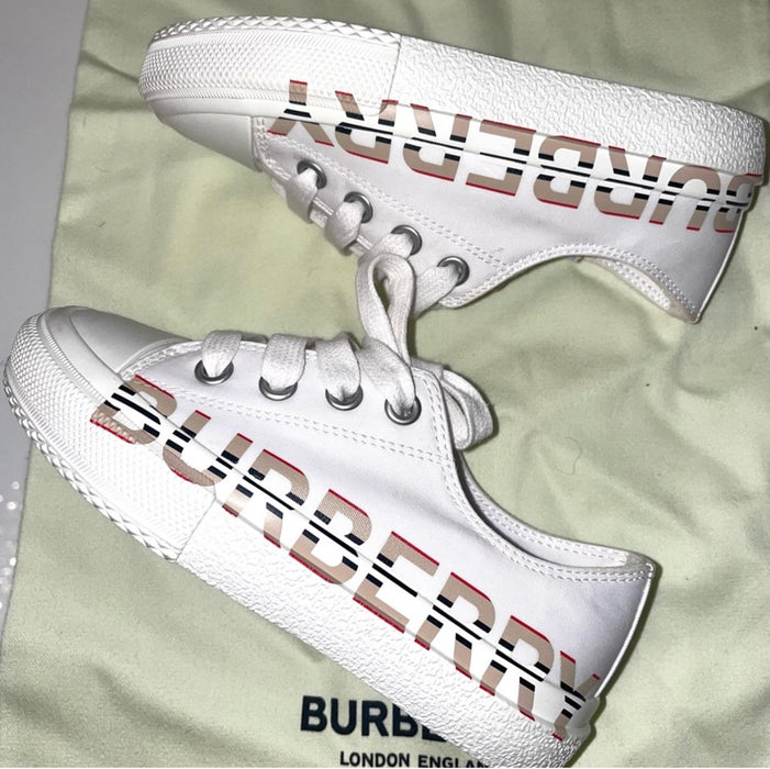 Burberry Kids Logo Sneakers 27