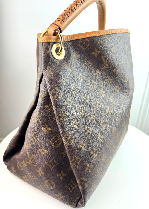 Louis Vuitton Artsy MM Monogram