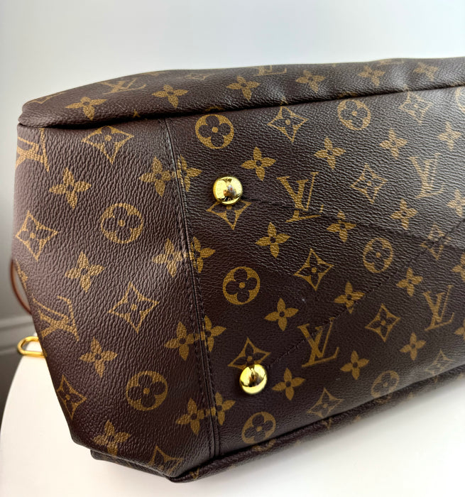 Louis Vuitton Artsy MM Monogram