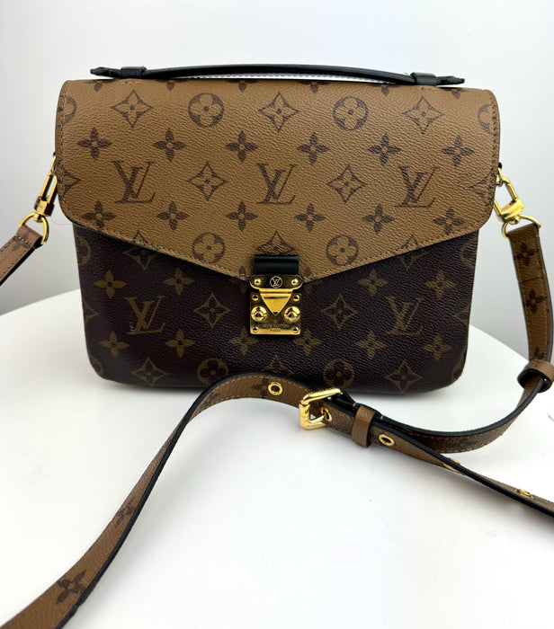 Louis Vuitton Reverse Monogram Pochette Métis