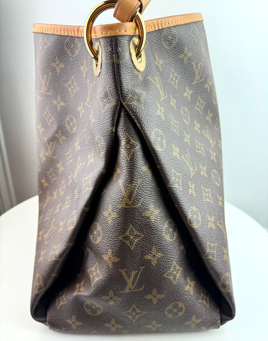 Louis Vuitton Artsy MM Monogram