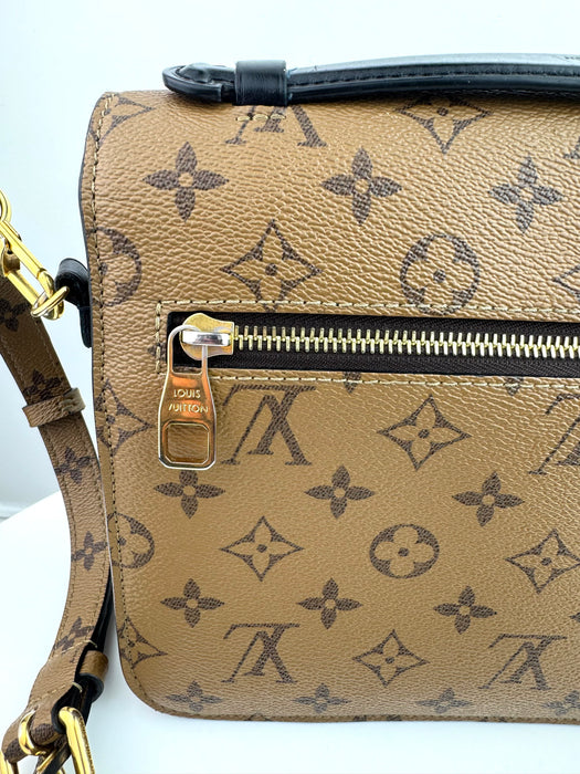 Louis Vuitton Reverse Monogram Pochette Métis