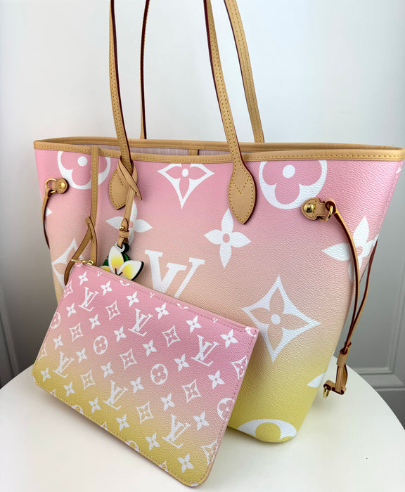 Louis Vuitton Monogram Giant By The Pool Neverfull MM Light Pink