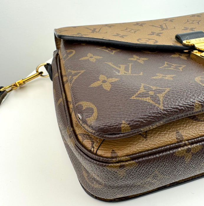 Louis Vuitton Reverse Monogram Pochette Métis