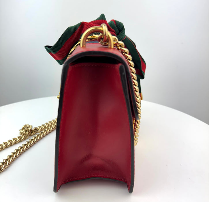 Gucci Sylvie Leather mini chain bag