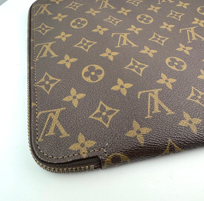 Louis Vuitton Poche Document Monogram