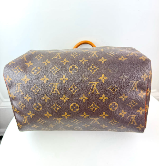 Louis Vuitton Speedy 30