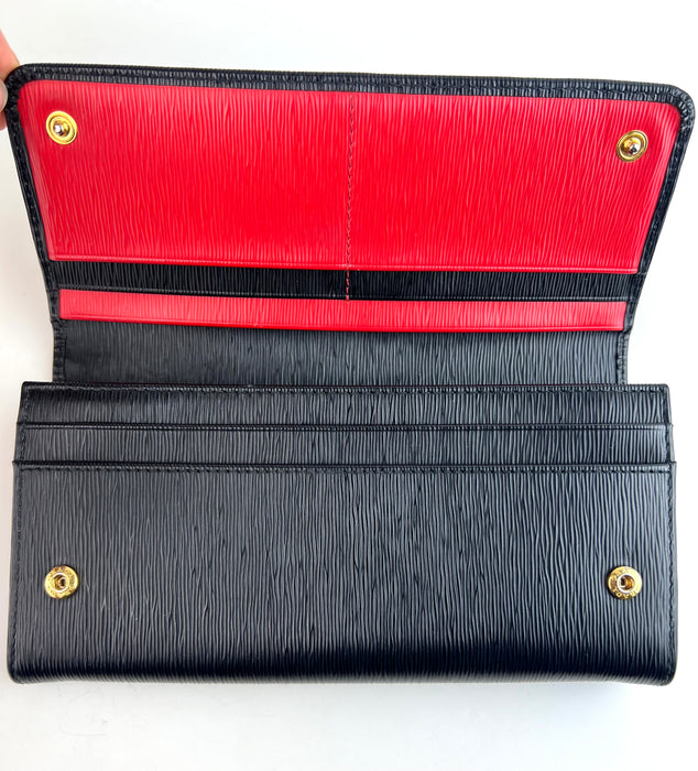 Prada Black Vitello Move Continental Wallet