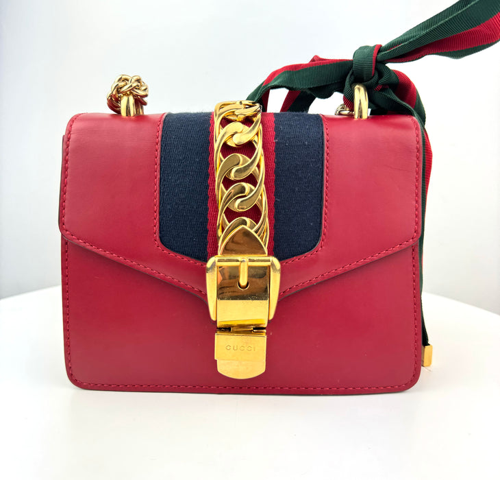 Gucci Sylvie Leather mini chain bag