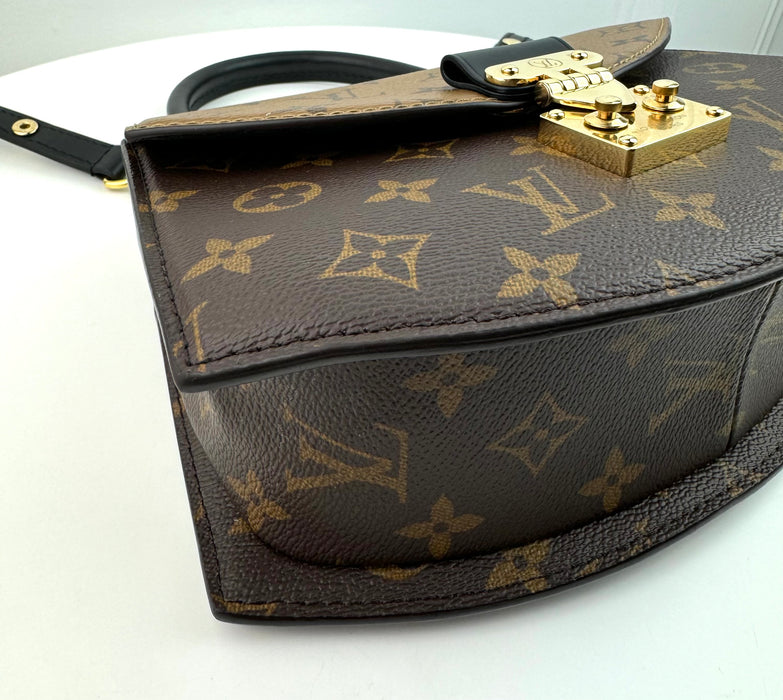 Louis Vuitton Tilsitt In Monogram Reverse