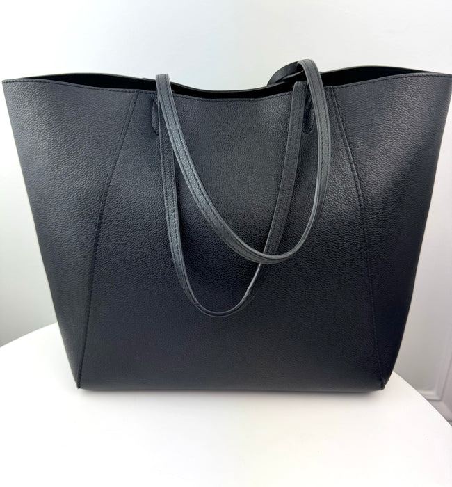 Louis Vuitton Calfskin Lockme Cabas Black