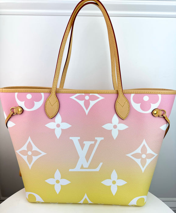 Louis Vuitton Monogram Giant By The Pool Neverfull MM Light Pink