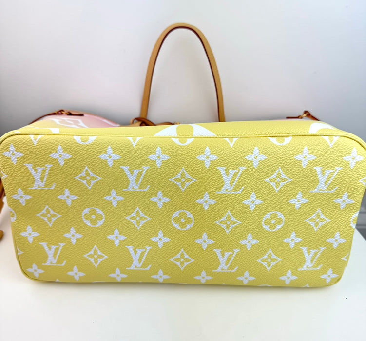 Louis Vuitton Monogram Giant By The Pool Neverfull MM Light Pink