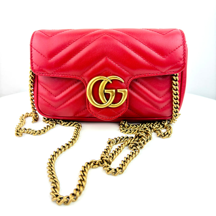 Gucci gg Marmont Leather Super Mini Bag Red