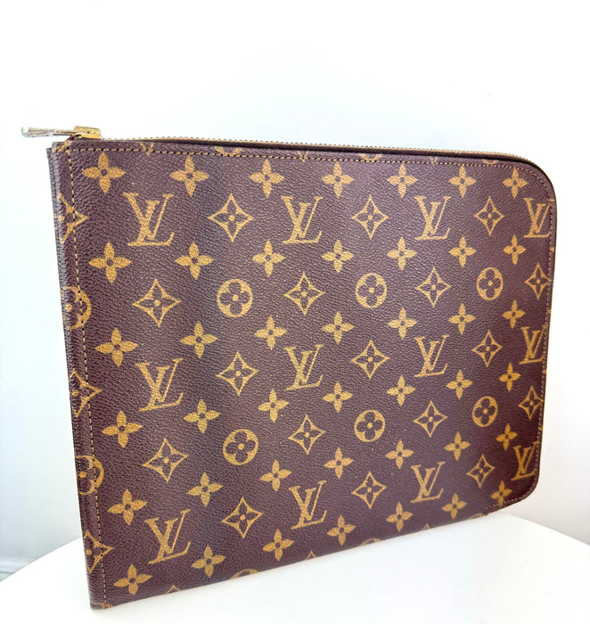 Louis Vuitton Poche Document Monogram