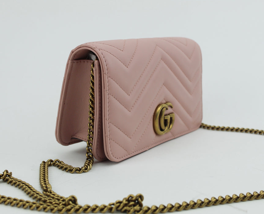 Gucci GG Marmont mini crossbody Pink